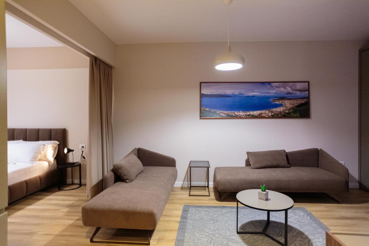 Porta Apartament Vlorë Exterior foto